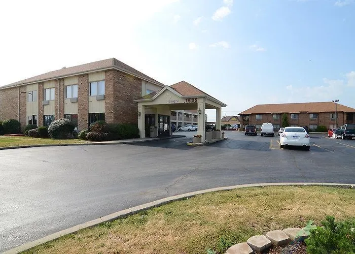 Western Of St. Charles Hotel 3*